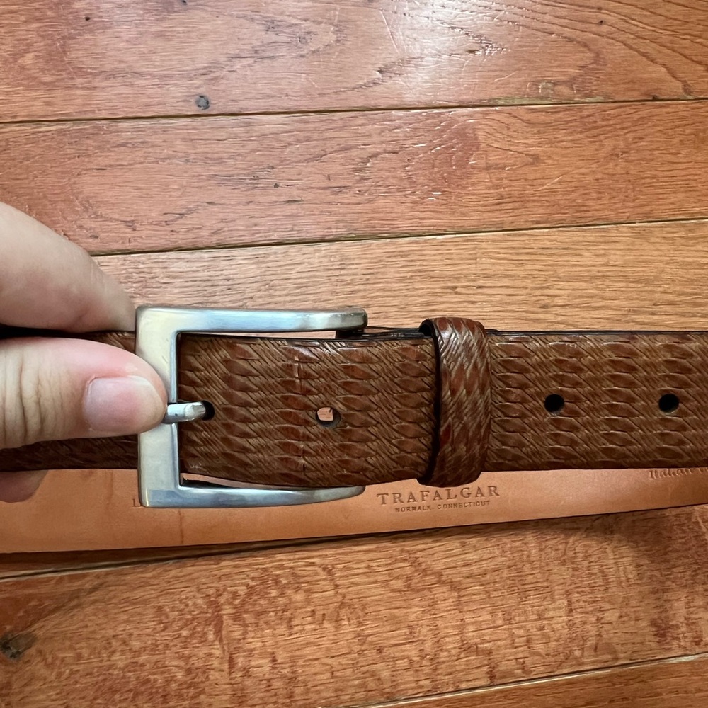 Trafalgar Mens Brown 38/95 Eastham Italian Calfskin Leather Belt‎ - Picture 2 of 8